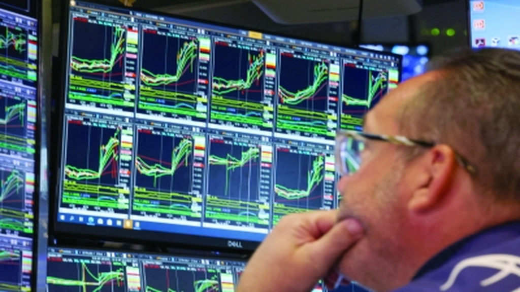 تراجع مؤشرات الأسهم العالمية وسط مخاوف من استمرار الحرب لفترة أطول